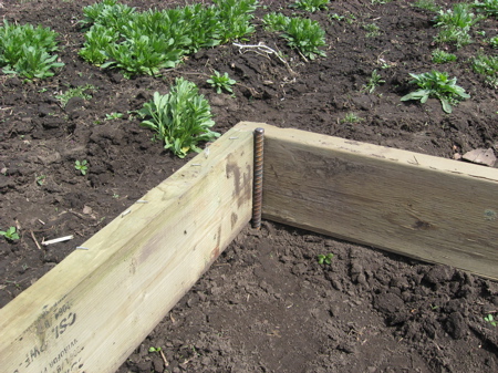 Building a hoop-style greenhouse